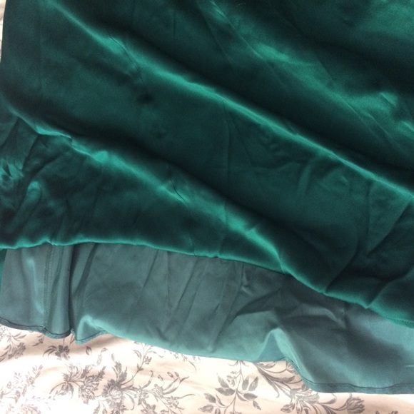 Vintage Emerald 100% Silk Dress - Picture 7 of 7